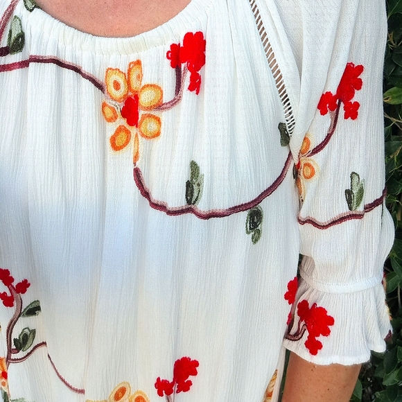 LIV Los Angeles Embroidered Dress - Picture 8 of 8